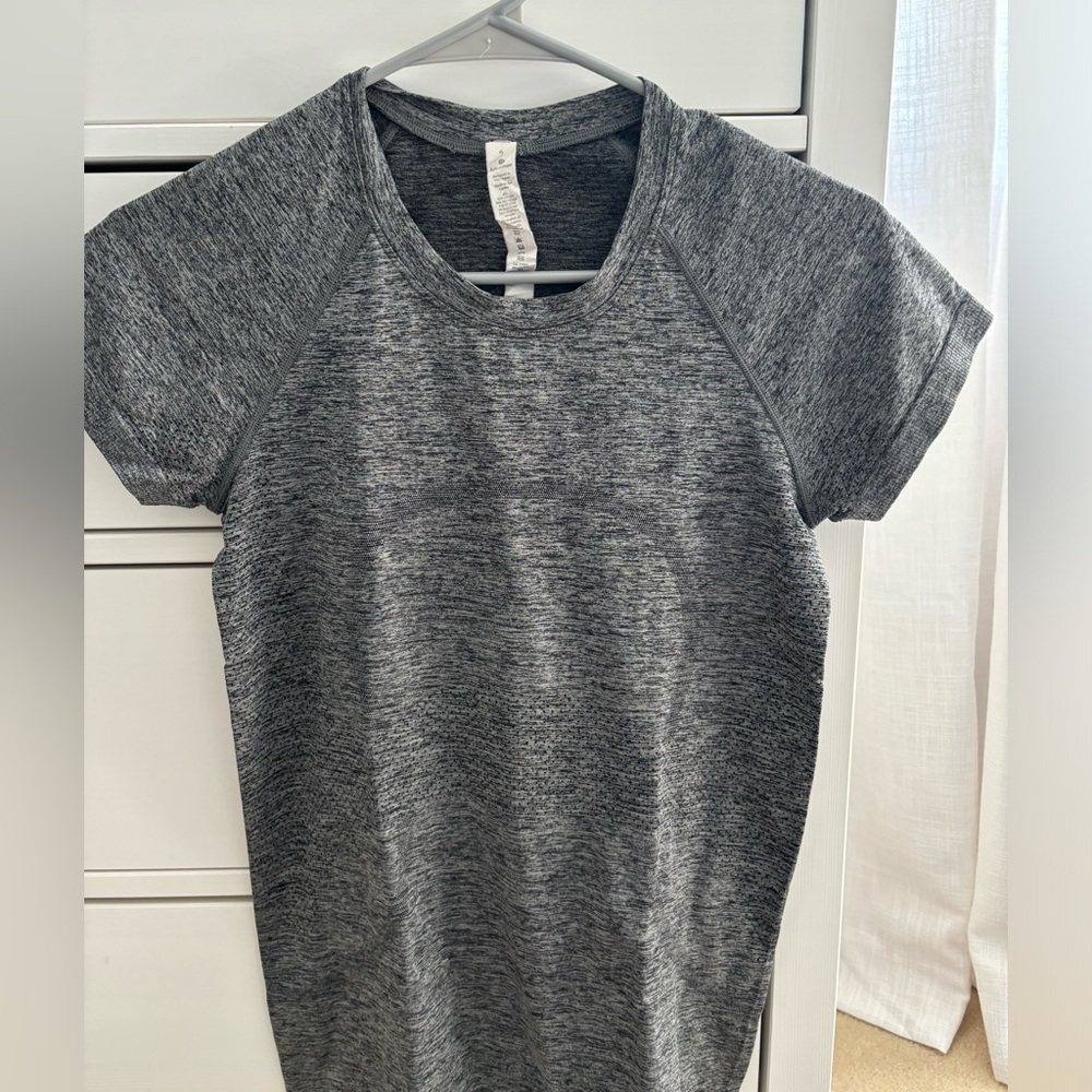Lululemon Swiftly Tech Short Sleeve